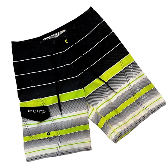 Billabong Board Shorts - Picture 1 of 8
